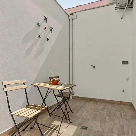 Casa Albano 3 *